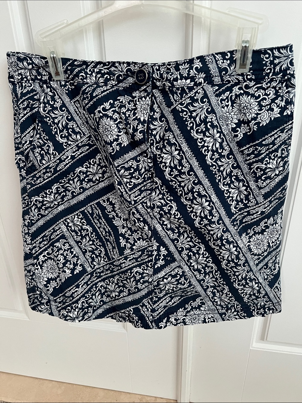Karen Scott Navy and White Printed Skort